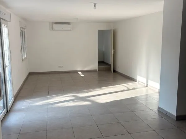 Maison de 90M² entièrement rénovée,