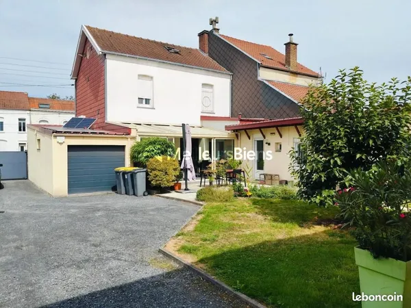 Maison 8 pièces 156 m²
