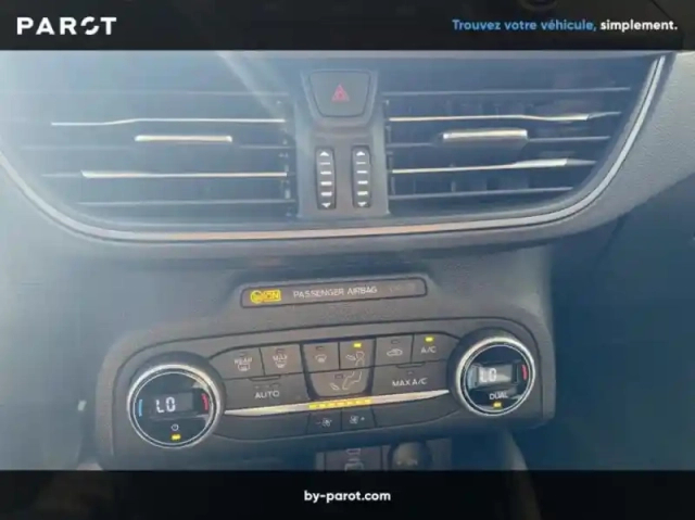 Ford Focus 1.0 flexifuel mhev 125ch titanium style — photo 5