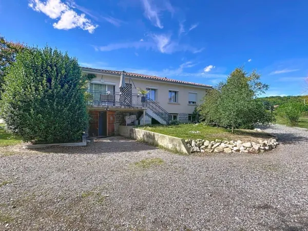 Maison 5 pièces 156 m²