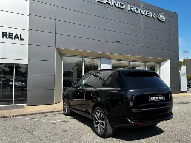 Land Rover Range Rover swb p550e phev awd — photo 8