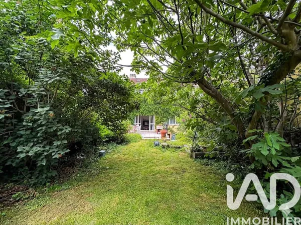 Maison 9 pièces 200 m²