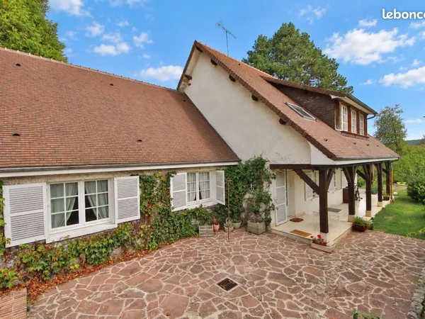 Maison 6 pièces 260 m²