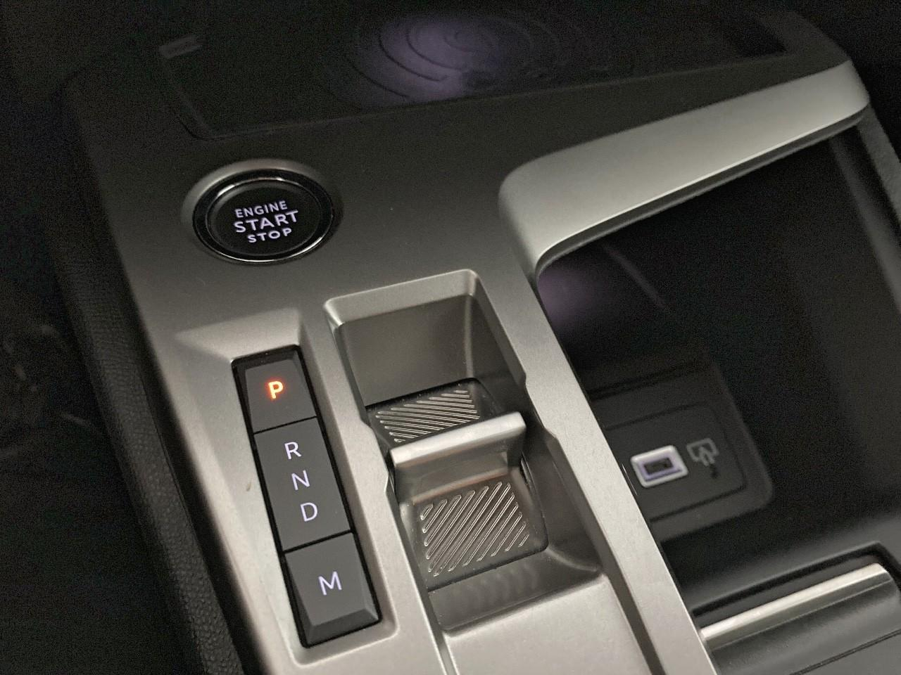 Peugeot 308 hybrid 145 e-dcs6 allure — photo 15
