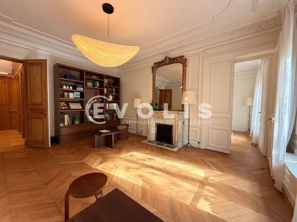 Bureaux - A LOUER - 140 m² non divisibles