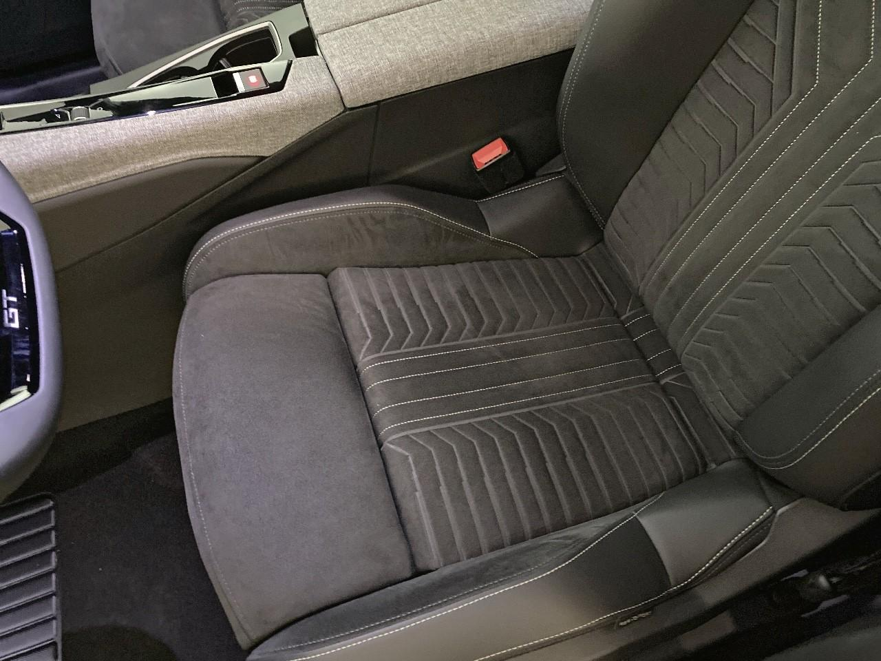 Peugeot 3008 hybrid 145 e-dcs6 gt — photo 9
