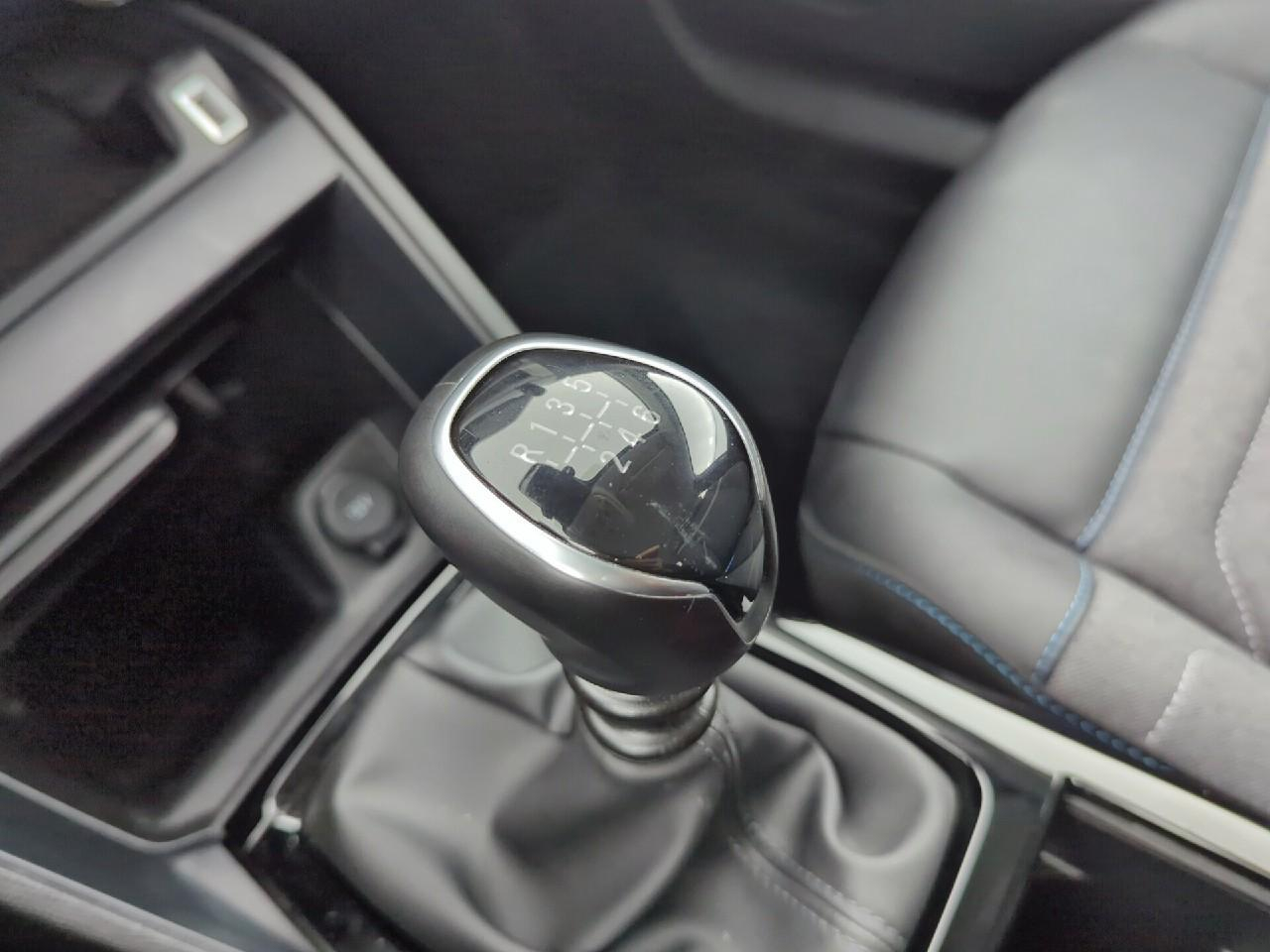 Citroën C4 puretech 130 bvm6 plus — photo 26