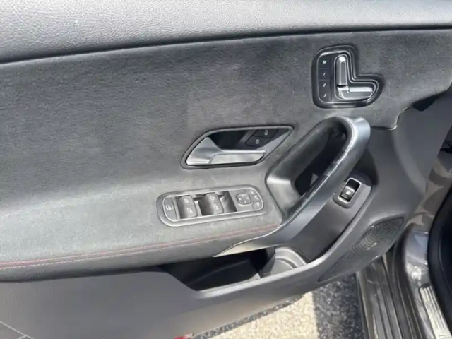 Mercedes Classe A 250 e amg line — photo 12