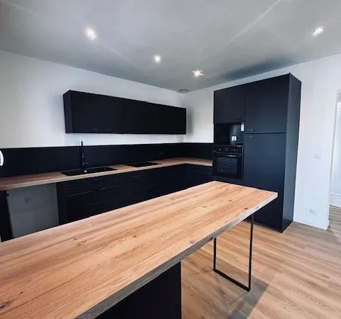 Maison coup de coeur 95 m2 - Rénovée entièrement - DPE B - Climatisée - Proche centre ARVEYRES