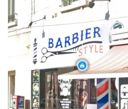 Local commercial plus studio à vendre