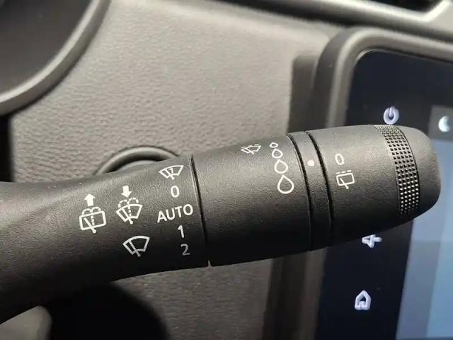 Dacia Duster blue dci 115 4x2 — photo 37