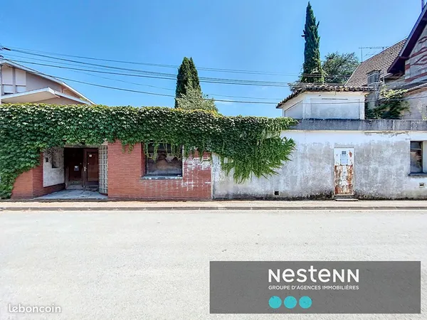 Local 1 pièce 219 m²