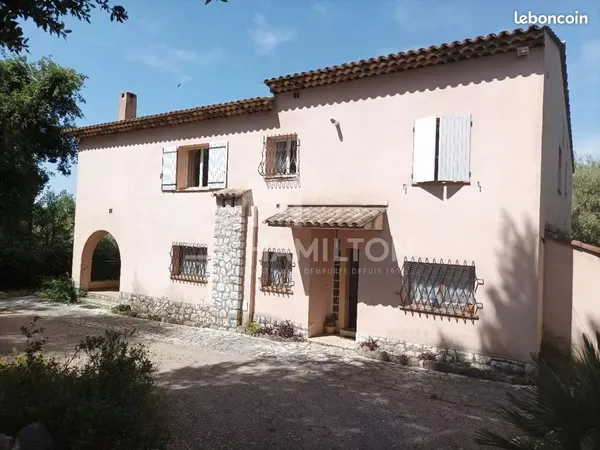 Maison 7 pièces 187 m²