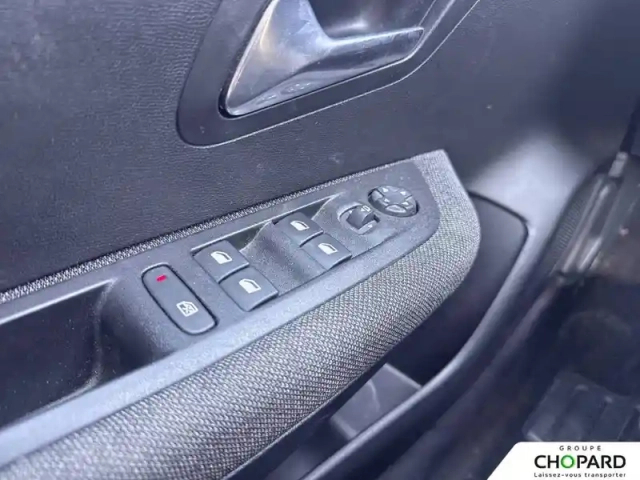 Peugeot 208 puretech 100 s&amp;s bvm6 — photo 19