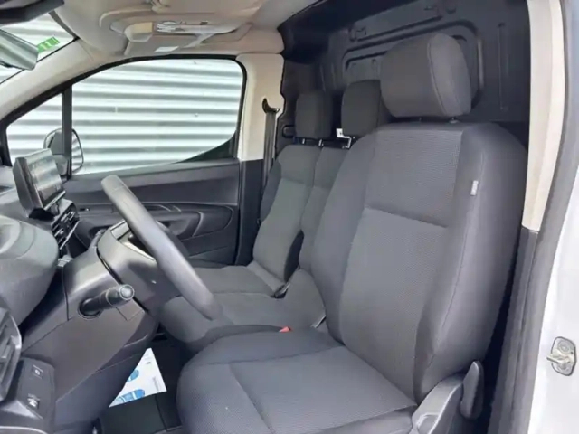 Peugeot Partner 1.5l 100ch xl 950kg pack premi — photo 11