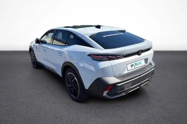 Peugeot 408 electrique 58 kwh 210 ch — photo 4