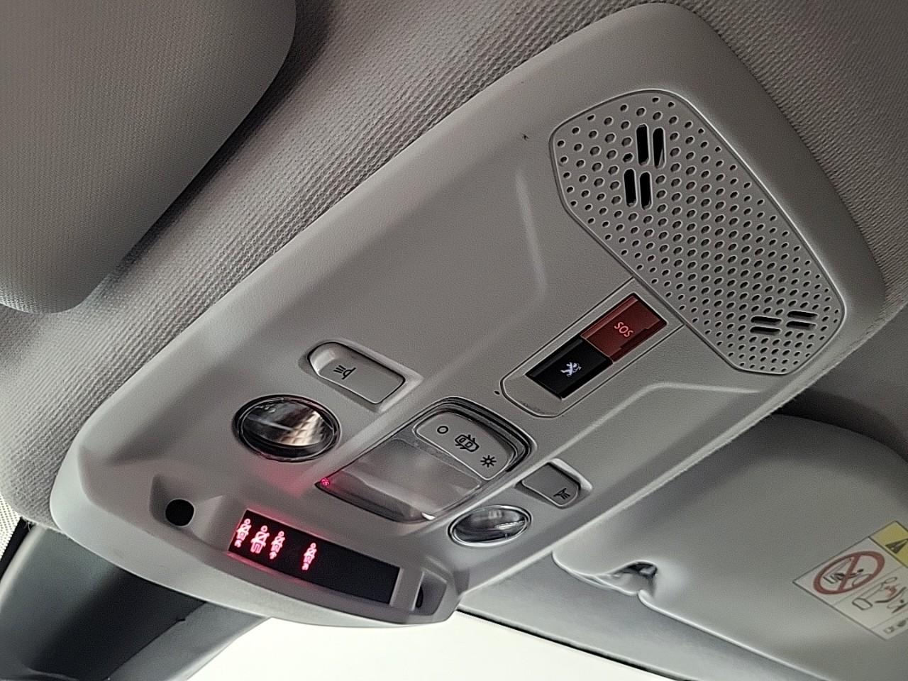 Peugeot 208 puretech 100 s&s eat8 roadtrip — photo 24