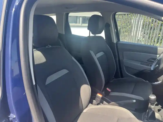 Dacia Duster blue dci 115 4x2 — photo 32