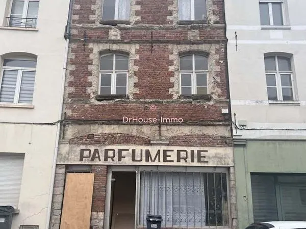 Immeuble 10 pièces 140 m²
