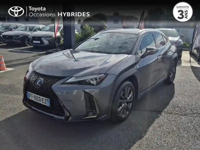 Lexus Ux 250h 4wd f sport — photo 1
