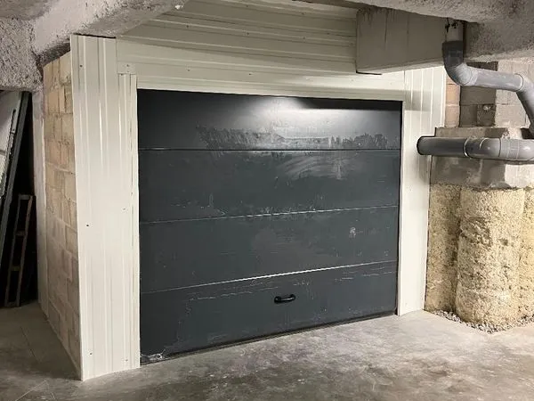 Garage / box 15 m² BEAUZELLE
