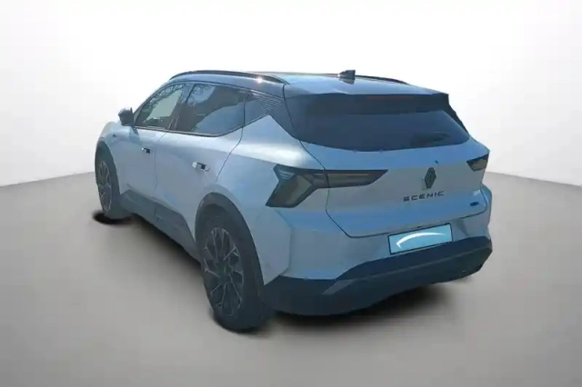 Renault Scenic e-tech electrique 220 ch grande autonomie — photo 3