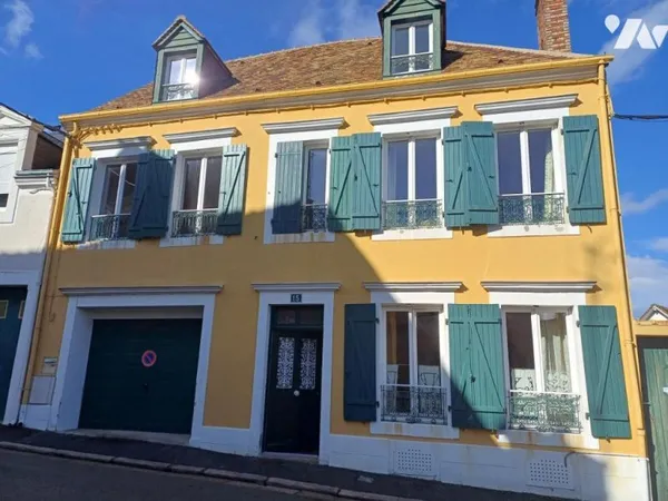 Maison 8 pièces 220 m²