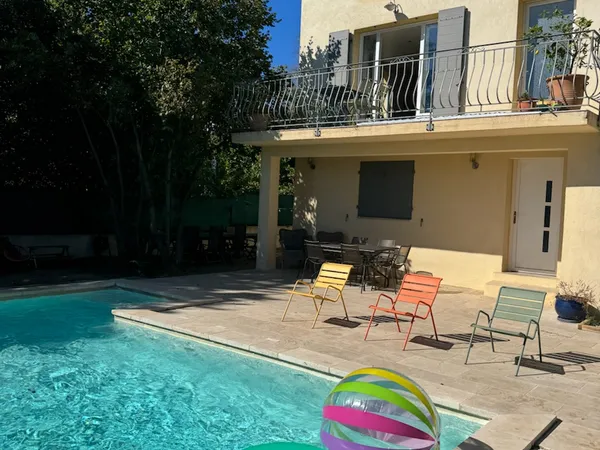 Vends maison 245m²