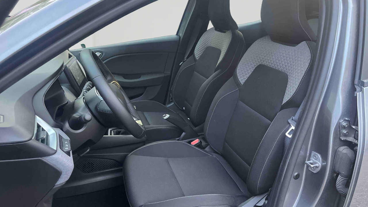 Renault Clio TCe 90 ch GSR2 — photo 11