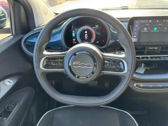 Fiat 500 e 118ch my23 — photo 11