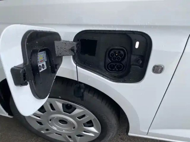 Ford Transit Connect fourgonnette l2 1.5 ecoboost 150ch phev trend bva6 — photo 20