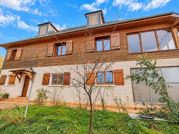 Maison 6 pièces 178 m²