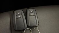 Toyota C-Hr 184h Distinctive 2WD E-CVT MC19 — photo 16