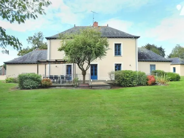 Maison 9 pièces 290 m²