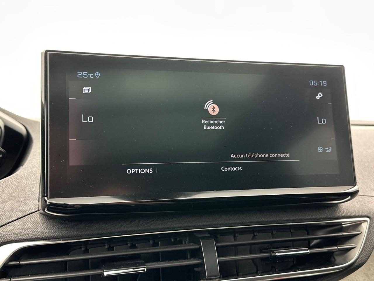 Peugeot 5008 puretech 180ch s&s eat8 gt pack — photo 24