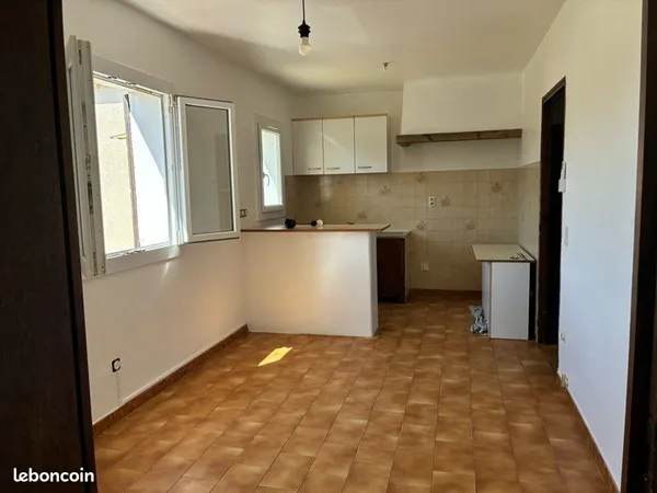 T2 Manosque 525 charges comprises