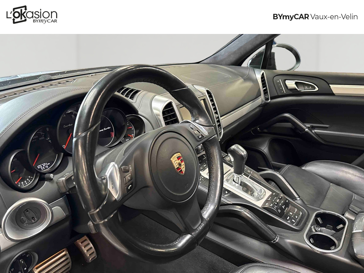 Porsche Cayenne 4.8 V8 — photo 10