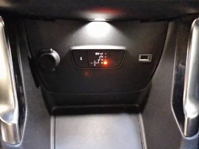 Citroën C3 Aircross bluehdi 120 s&amp;s eat6 — photo 100