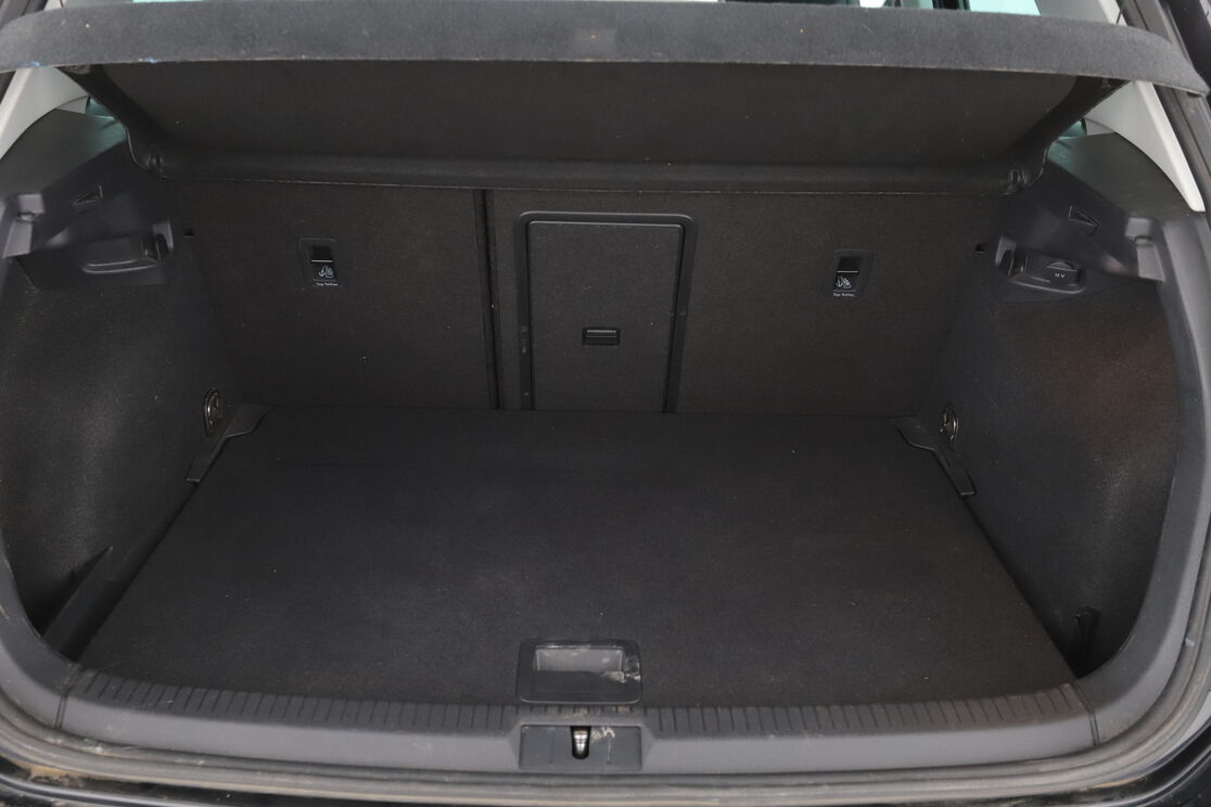 Volkswagen Golf VII 1.6 TDI BlueMotion Tech Carat DSG7 — photo 16