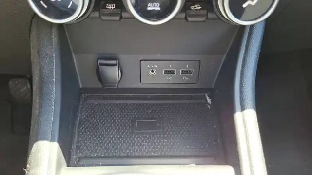 Renault Captur tce 130 fap — photo 18