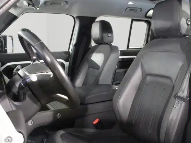 Land Rover Defender 110 2.0 d240 s — photo 11
