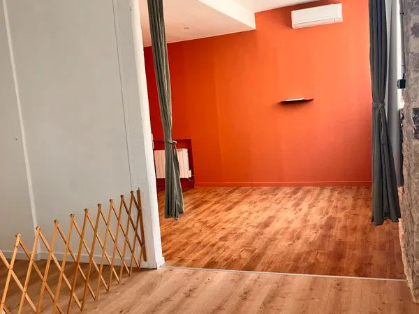 Local professionnel 50 m² rénové - RDC avec vitrine - Dijon Chevreul-Parc