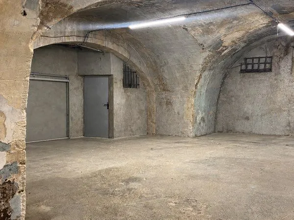 Location Garage Moto Uniquement