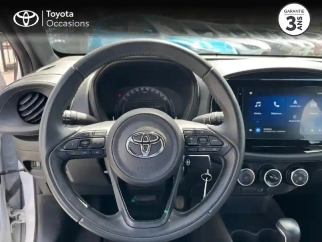 Toyota Aygo x 1.0 vvt-i 72ch dynamic s-cvt my24 — photo 13
