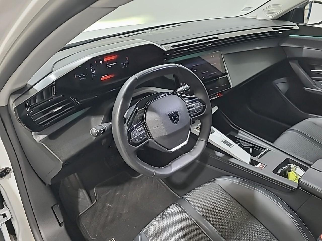 Peugeot 308 sw puretech 130ch s&s eat8 allure — photo 9