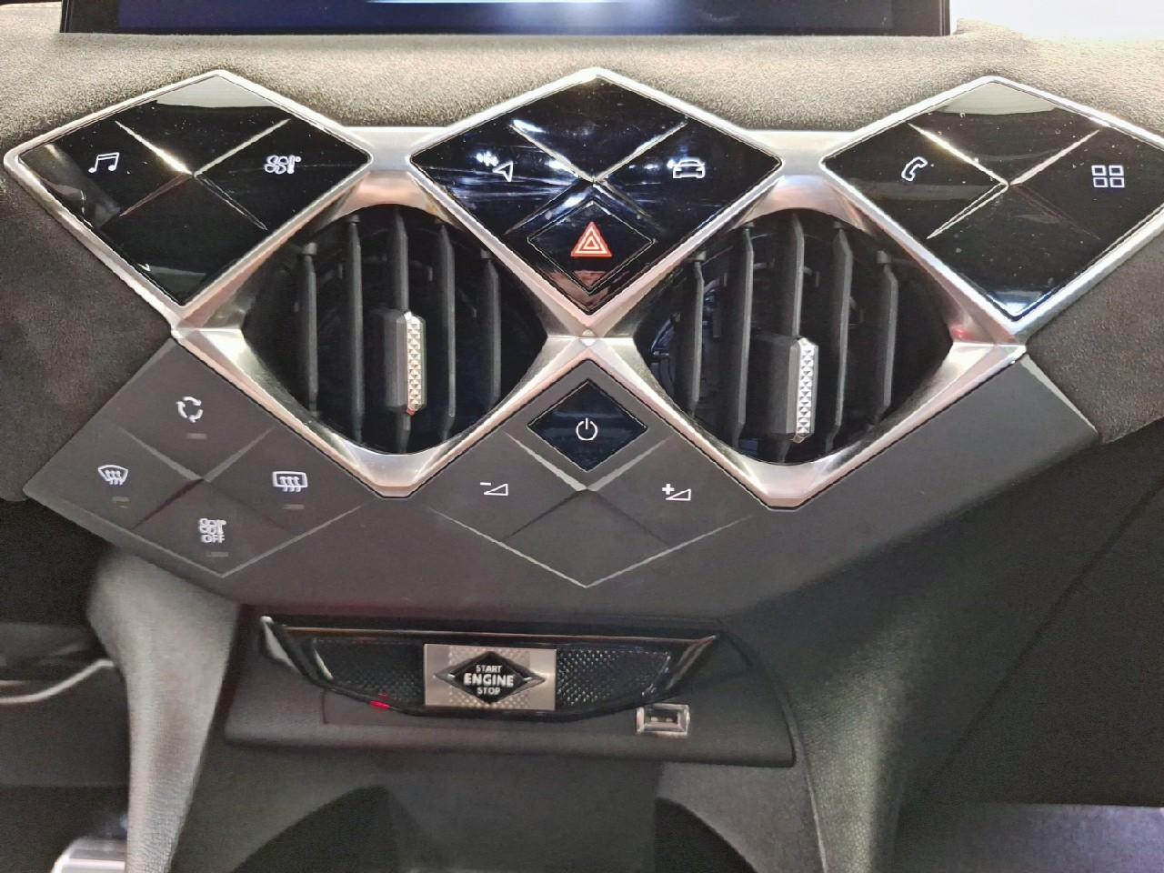 Ds Ds 3 crossback puretech 130 eat8 performance line — photo 15