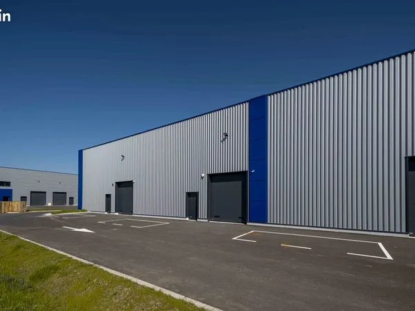 A LOUER - LOCAL D'ACTIVITÉS DE 252 m² avec mezzanine