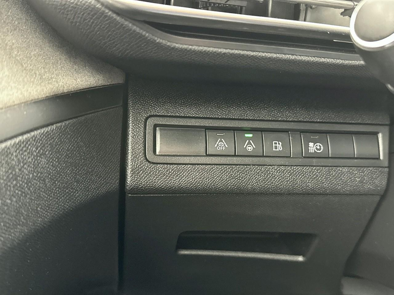 Peugeot 3008 hybrid 225 e-eat8 gt — photo 17