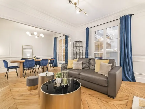 Appartement de standing à Paris 1er !