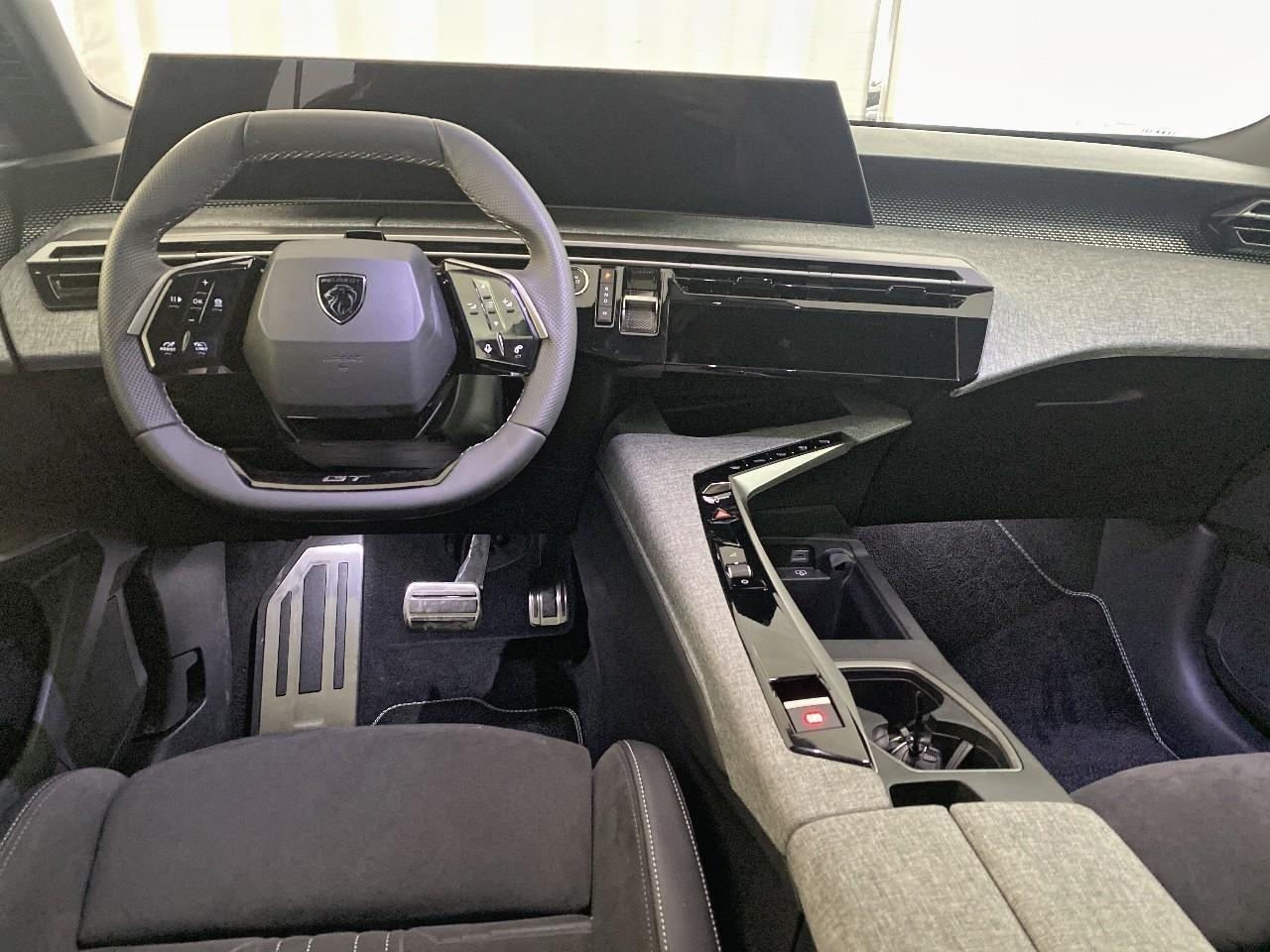 Peugeot 3008 hybrid 145 e-dcs6 gt — photo 8
